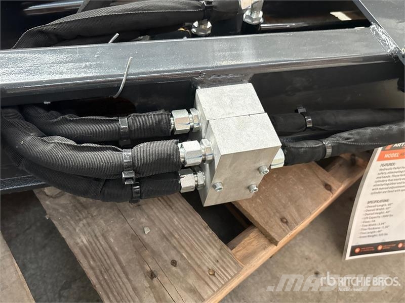 Arteer HPF-48L 42 in 48 In Hydraulic Skid Steer Forks (Un Vilice