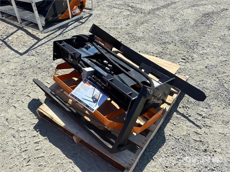 Arteer HPF-48L 48 In Hydraulic Skid Steer Forks (Unused) Vilice