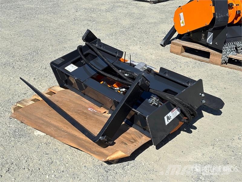 Arteer HPF-48L 48 In Hydraulic Skid Steer Forks (Unused) Vilice