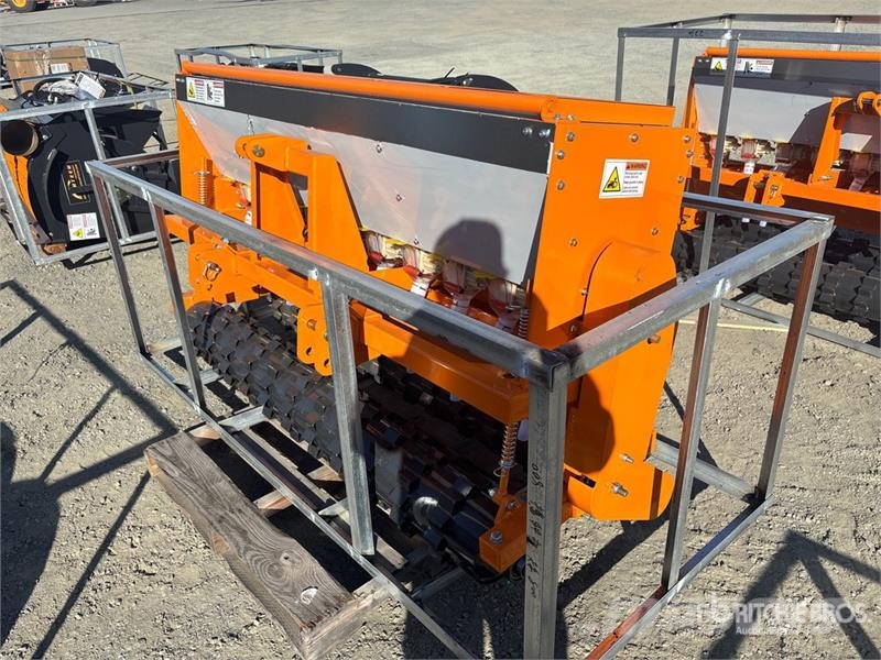 Arteer NSD-72W 66 in Skid Steer Seeder (Unused) 鑽頭