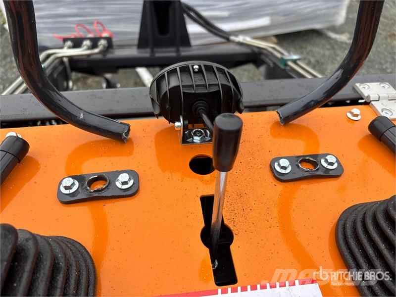 Arteer QB-480 Mini Compact Track Loader (Unused) Mini Pale Gommate