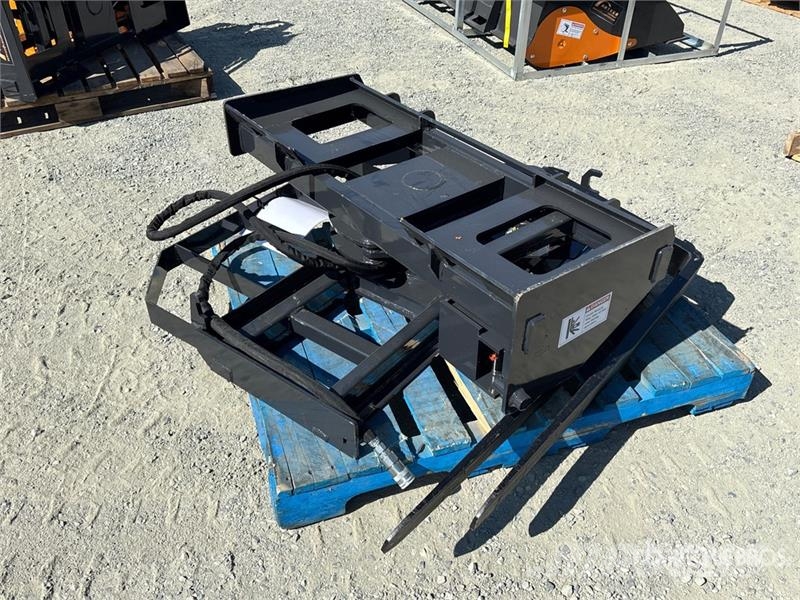 Arteer RPT-42L 42 in Rotating Hydraulic Skid Steer Forks Vilice