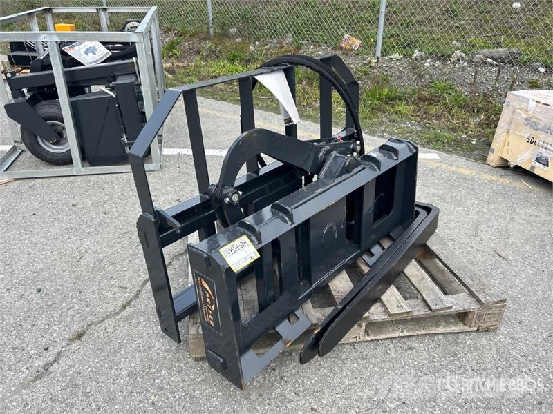 Arteer RPT-42L 60 in Rotating Hydraulic Skid Steer Forks  Forquilhas