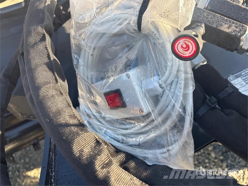 Arteer SSPR-72W 72 in Skid Steer Power Rake (Unused) 갈퀴 및 테더