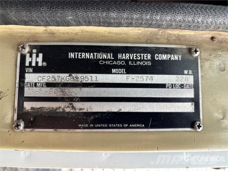 Atlas 6391 lb Knuckle Boom on Interntional F2574 6x4 Boo Kranbilar