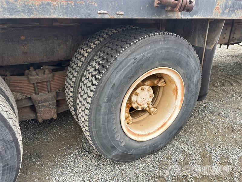 Atlas 6391 lb Knuckle Boom on Interntional F2574 6x4 Boo Kranbilar