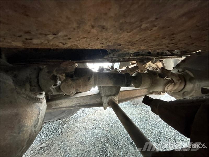 Atlas 6391 lb Knuckle Boom on Interntional F2574 6x4 Boo Kranbilar