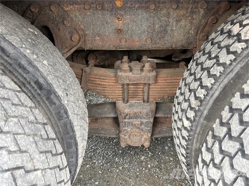 Atlas 6391 lb Knuckle Boom on Interntional F2574 6x4 Boo Kranbilar