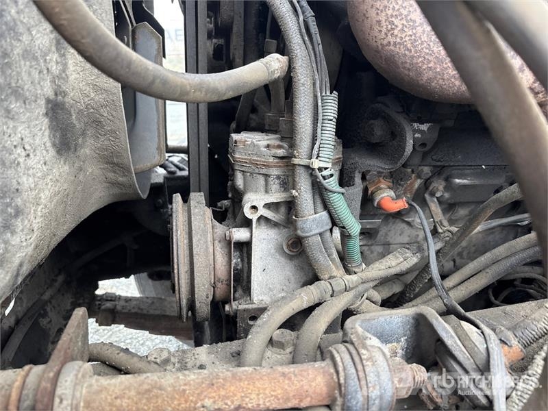 Atlas 6391 lb Knuckle Boom on Interntional F2574 6x4 Boo Kranbilar
