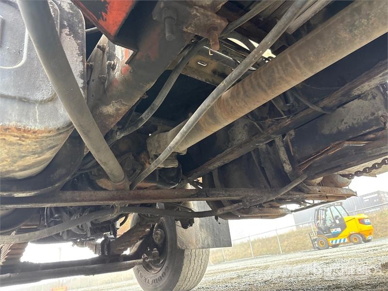 Atlas Knuckle Boom on Interntional F2574 6x4 Boom Truck Kraanaga veokid