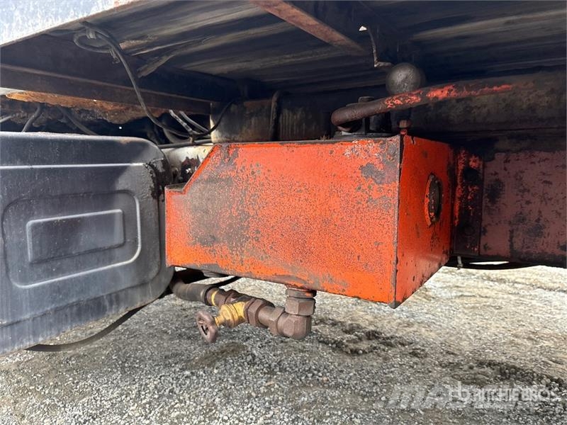 Atlas Knuckle Boom on Interntional F2574 6x4 Boom Truck Kraanaga veokid