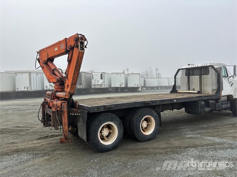 Atlas Knuckle Boom on Interntional F2574 6x4 Boom Truck Kraanaga veokid