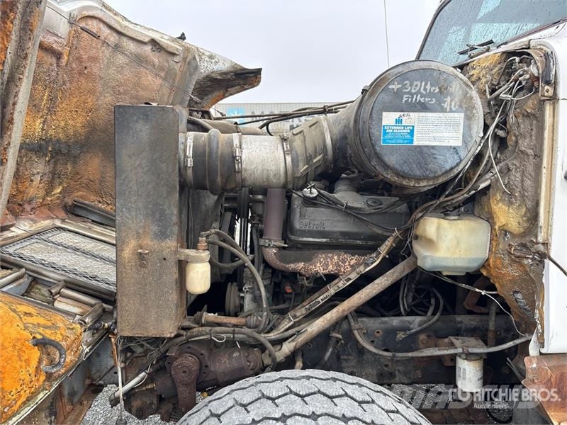 Atlas Knuckle Boom on Interntional F2574 6x4 Boom Truck Kraanaga veokid