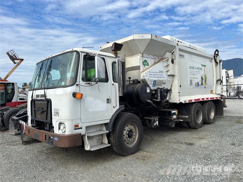 Autocar ACX CNG 6x4 Side Loader Waste Collection Truck (In Komunalni tovornjaki