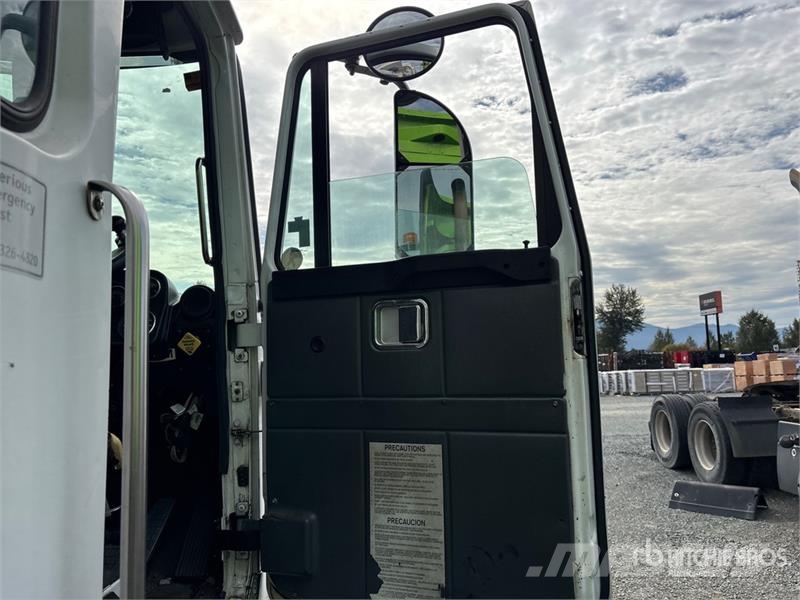 Autocar ACX CNG 6x4 Side Loader Waste Collection Truck (In Komunalni tovornjaki
