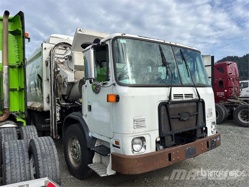 Autocar ACX CNG 6x4 Side Loader Waste Collection Truck (In Komunalni tovornjaki