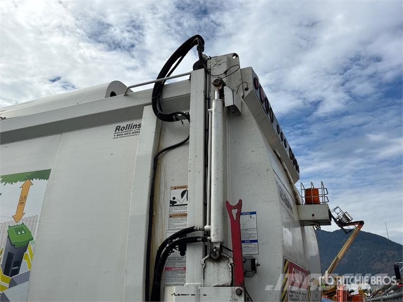Autocar ACX CNG 6x4 Side Loader Waste Collection Truck (In Komunalni tovornjaki