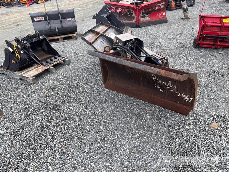 Black 9 ft Power-V Snow Plow - Fits Skid Steer Loa Chasse neige