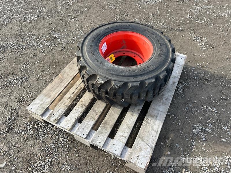Bobcat 12-16.5 HD L Tires (Unused) Gume, kolesa in platišča