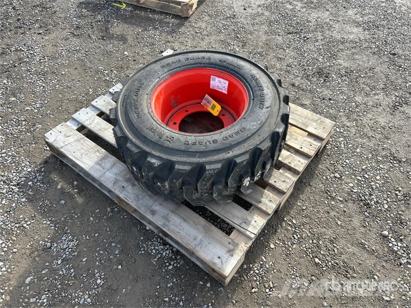 Bobcat 12-16.5 HD L Tires (Unused) Gume, kolesa in platišča