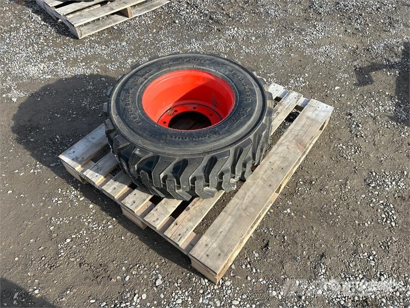 Bobcat 12-16.5 HD L Tires (Unused) Gume, kolesa in platišča