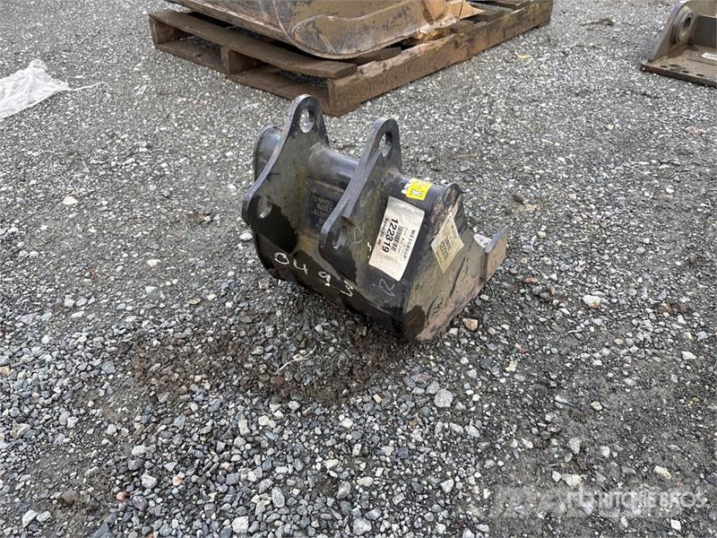 Bobcat 12 in 0.015 m3 Digging Excavator Bucket Kanalak