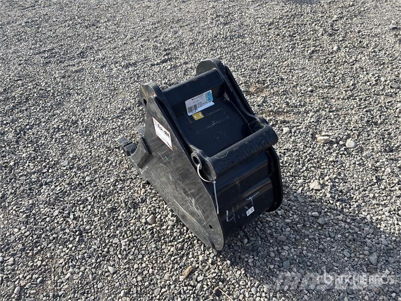 Bobcat 12 in Digging Excavator Bucket (Unused) Kanalak