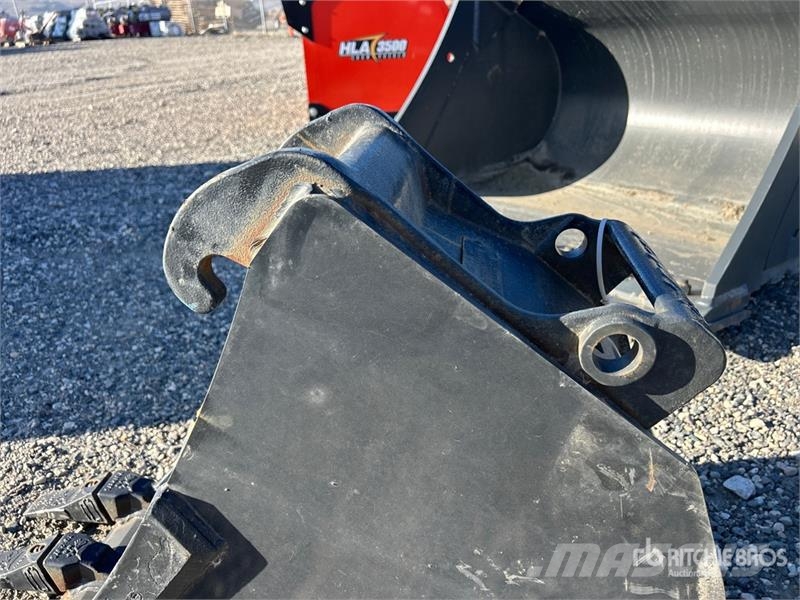 Bobcat 12 in Digging Excavator Bucket (Unused) Buckets