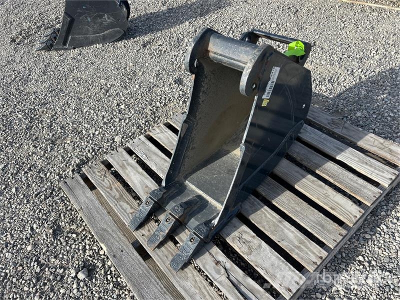 Bobcat 12 in Digging Excavator Bucket (Unused) Buckets