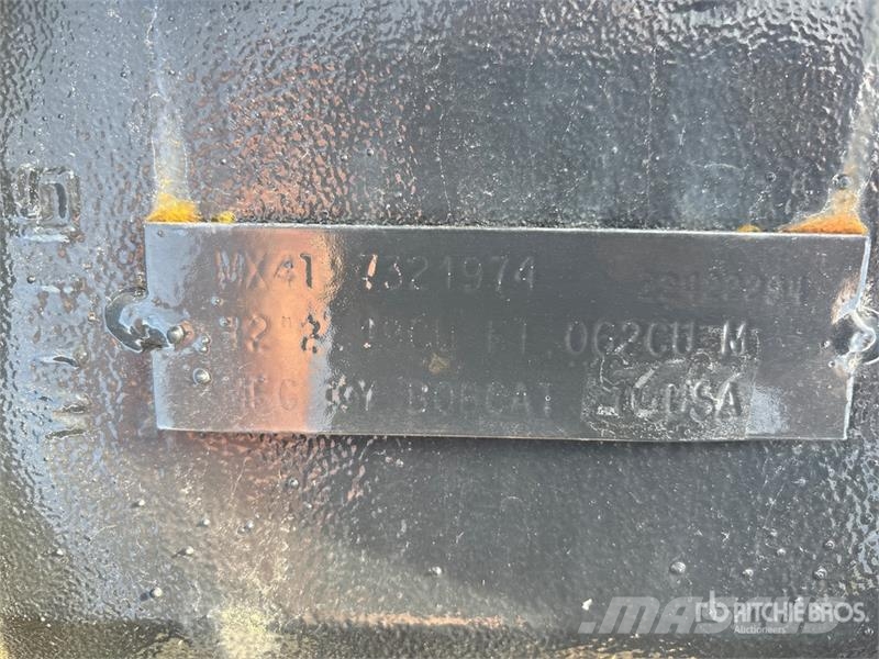 Bobcat 12 in Digging Excavator Bucket (Unused) Buckets