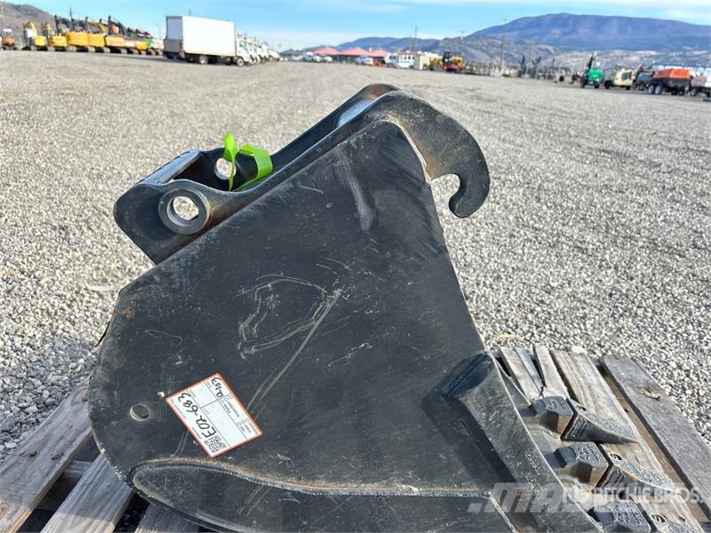 Bobcat 12 in Digging Excavator Bucket (Unused) Buckets