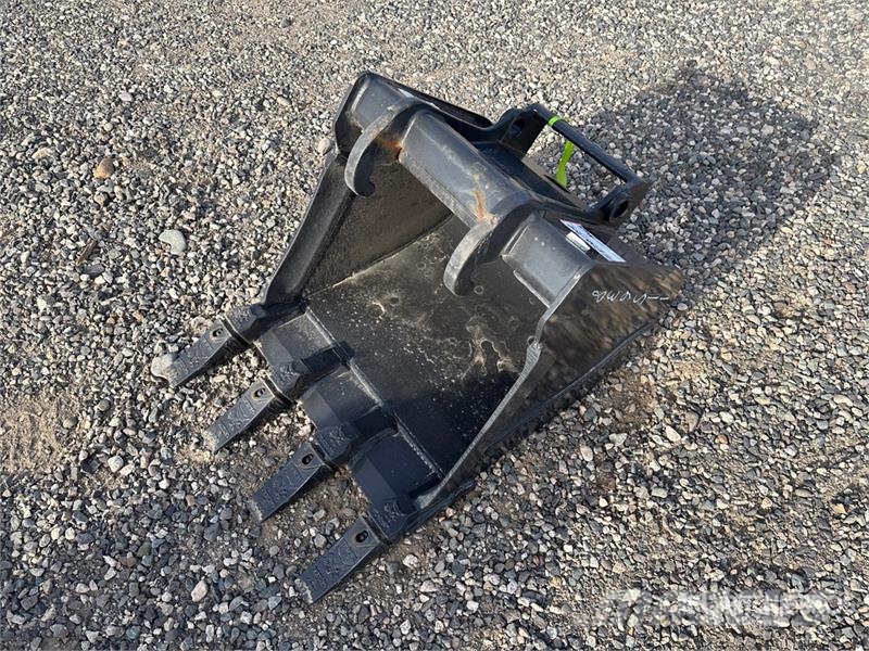 Bobcat 20 in Digging Excavator Bucket (Unused) Kovalar