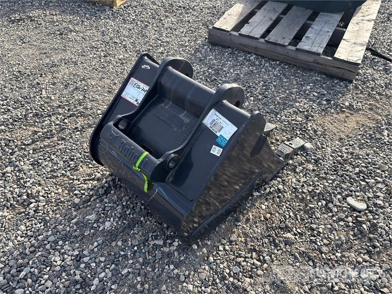 Bobcat 20 in Digging Excavator Bucket (Unused) Kovalar