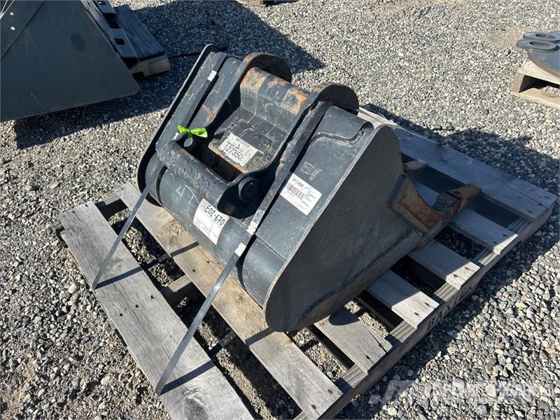 Bobcat 24 in Digging Excavator Bucket Kanalak