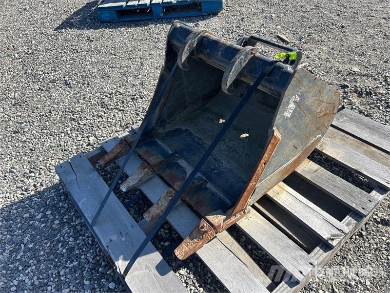 Bobcat 24 in Digging Excavator Bucket Kanalak