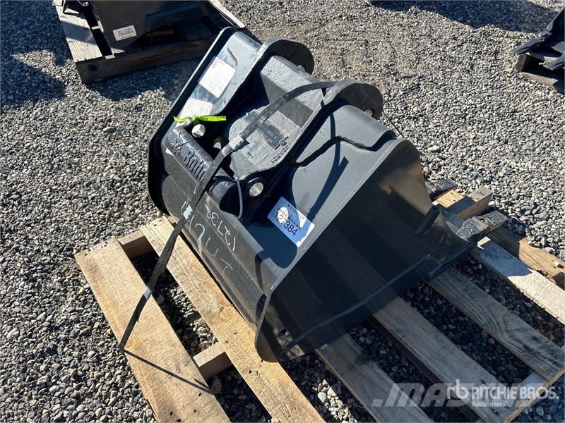 Bobcat 24 in Digging Excavator Bucket (Unused) Buckets