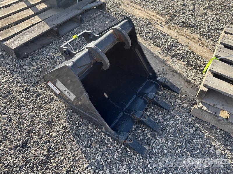 Bobcat 24 in Digging Excavator Bucket (Unused) Buckets