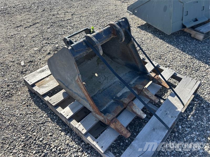 Bobcat 24 in Digging Excavator Bucket Kanalak