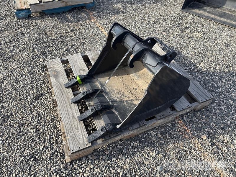 Bobcat 24 in Digging Excavator Bucket (Unused) Kanalak