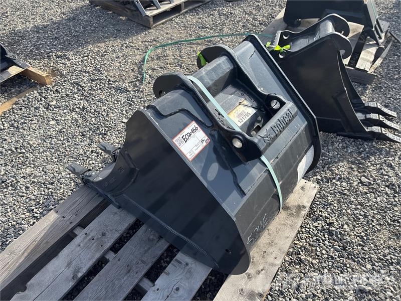 Bobcat 24 in Digging Excavator Bucket (Unused) Buckets