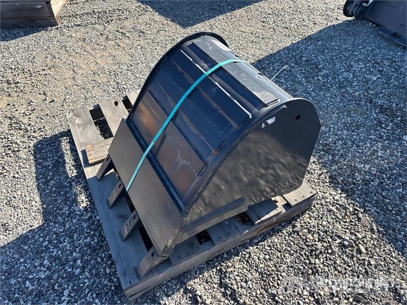 Bobcat 24 in Digging Excavator Bucket (Unused) Buckets