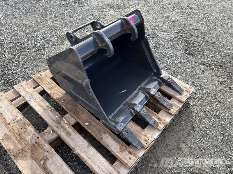 Bobcat 24 in Excavator Bucket (Unused) Godet