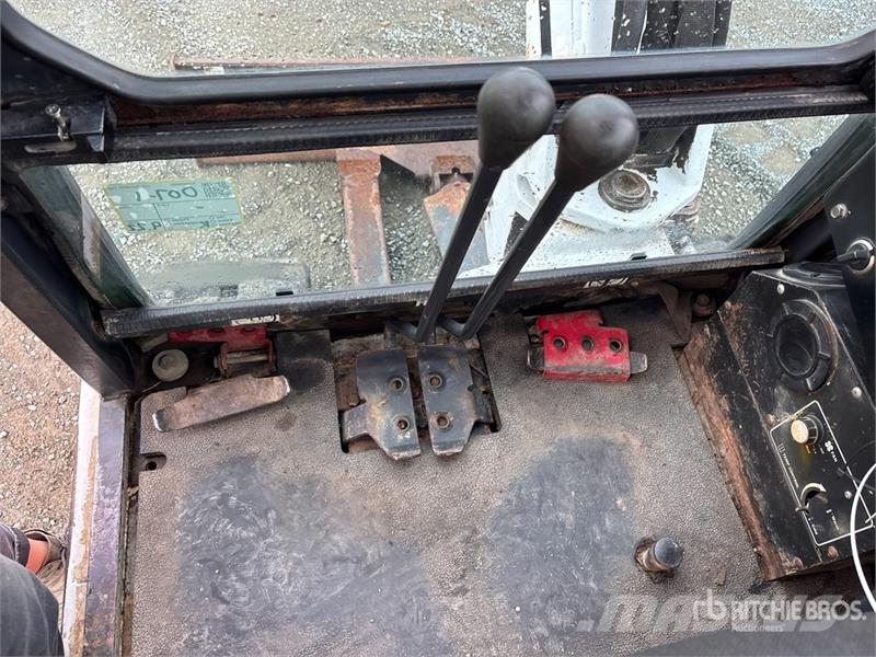 Bobcat 331 Mini rýpadla < 7t
