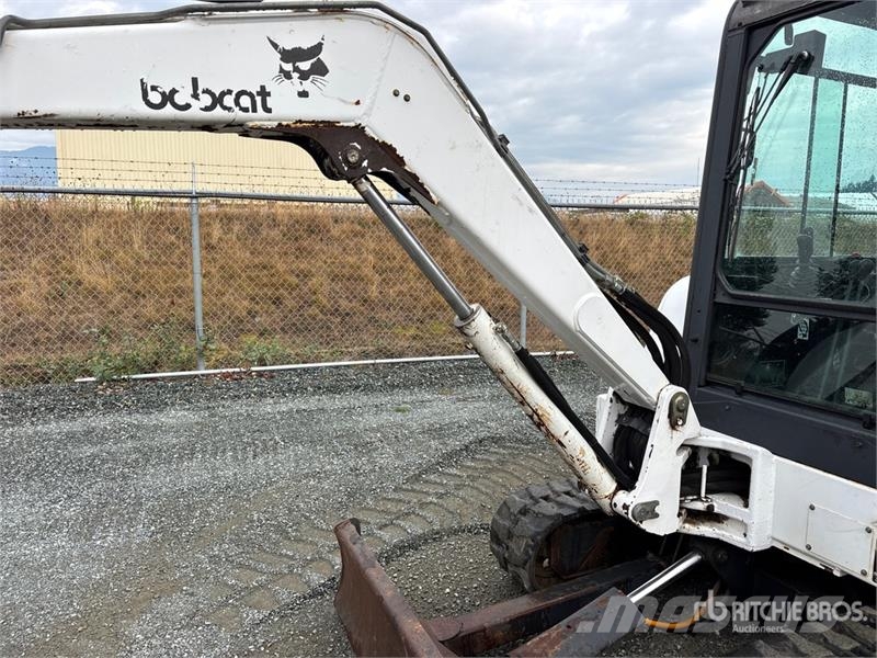 Bobcat 331 Mini rýpadla < 7t