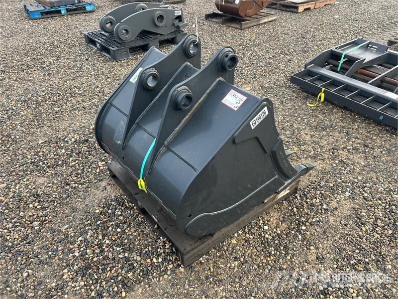 Bobcat 36 in Digging Excavator Bucket - Fits Bobcat E80 Žlice