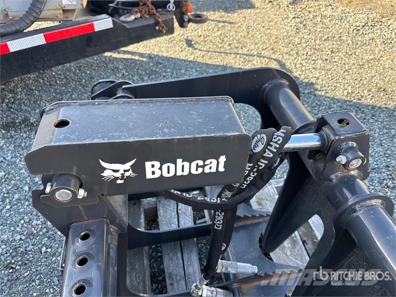 Bobcat 36 in Root Skid Steer Grapple (Unused) خطاطيف