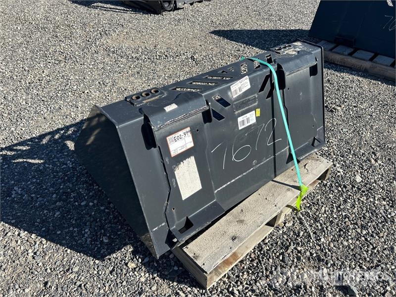 Bobcat 44 in Skid Steer Bucket (Unused) Kanalak