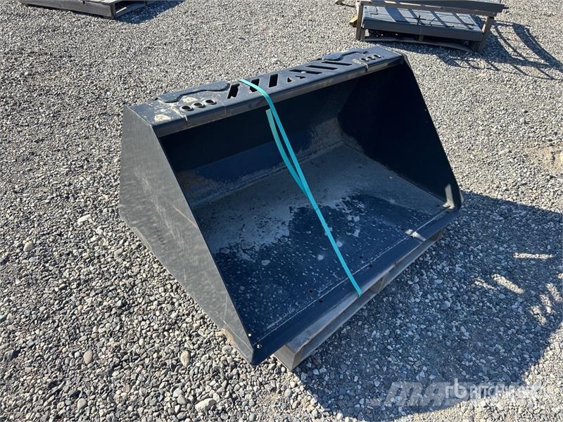 Bobcat 44 in Skid Steer Bucket (Unused) Kanalak