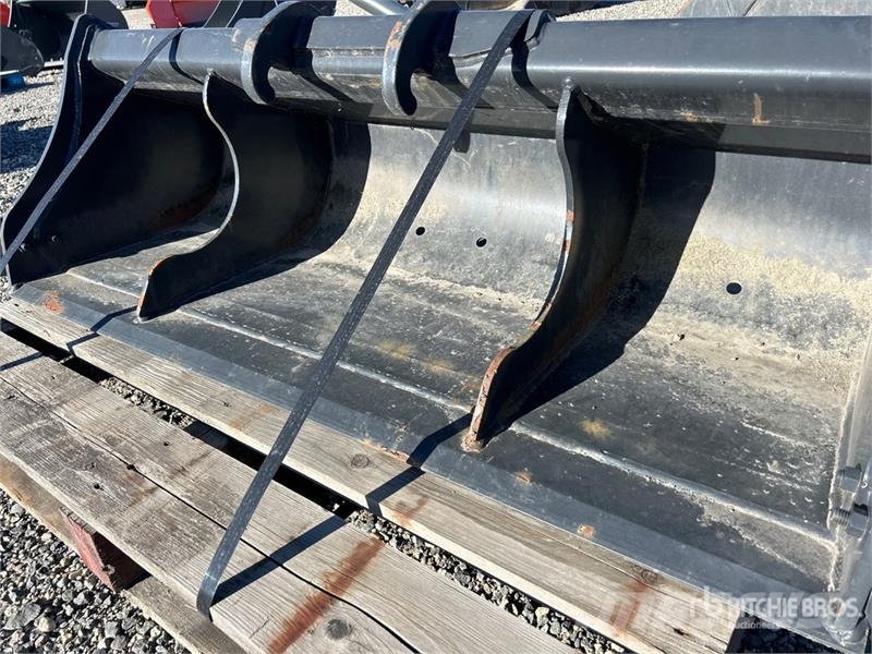 Bobcat 52 in Cleanup Excavator Bucket (Unused) Kanalak