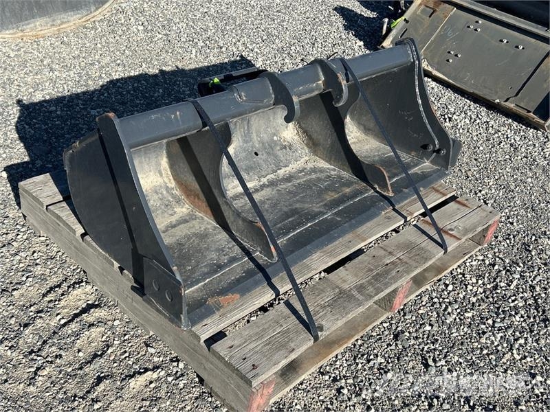 Bobcat 52 in Cleanup Excavator Bucket (Unused) Kanalak